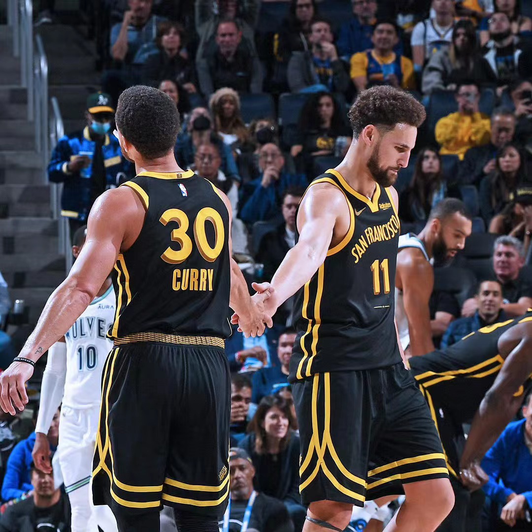 Skadeår, basketballlegender, Klay Thompsons skader og ære